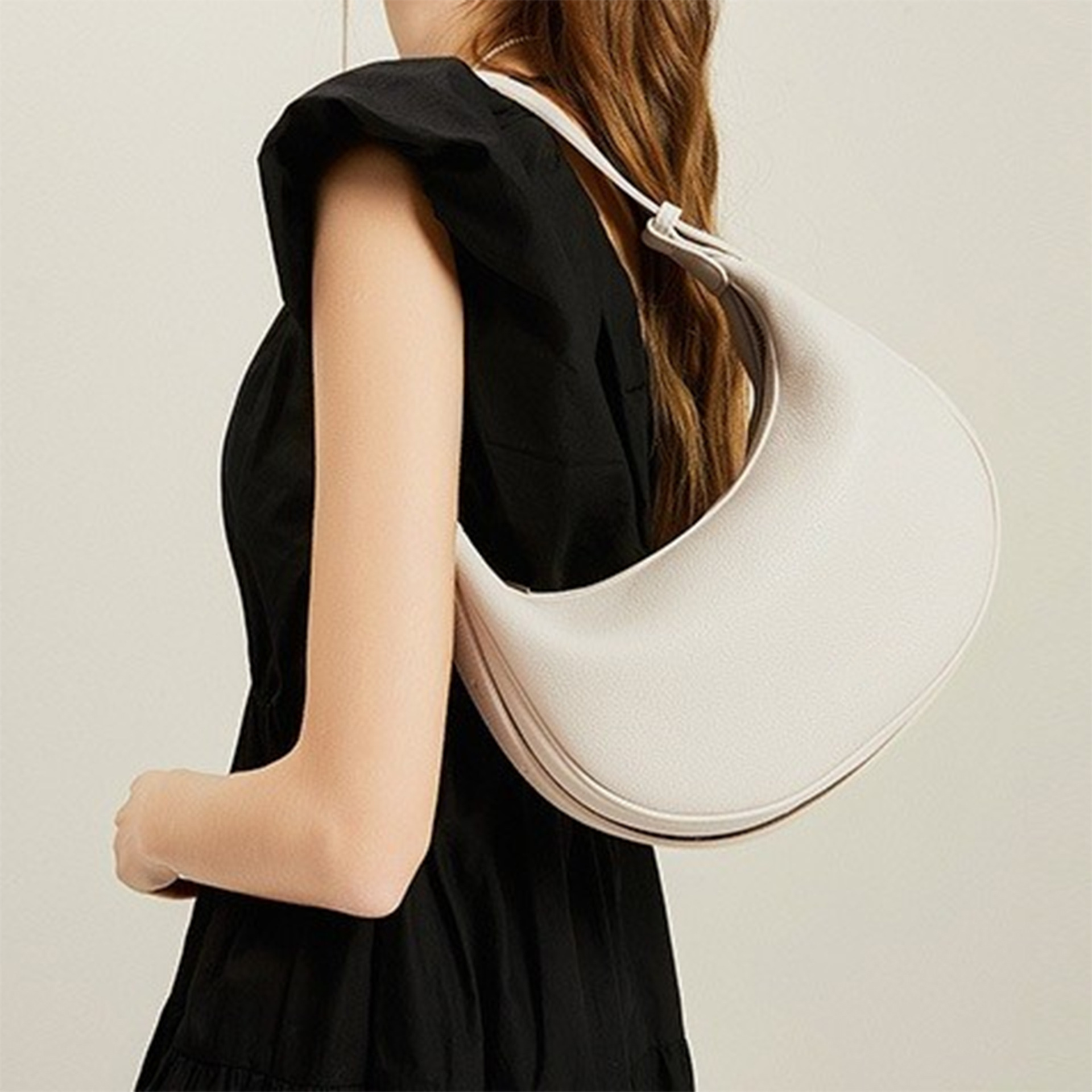 FOXER Brand PU Leather Women's - Half Moon Crescent 评论和价格