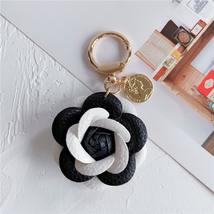 Charm Keychain for Chanel – Le - Women Bags Chanel 评论和价格