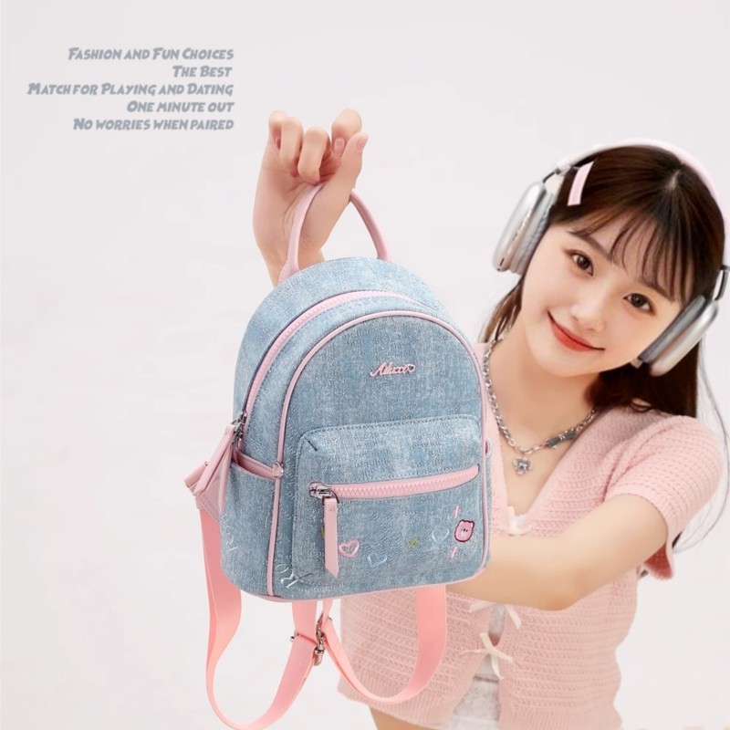 Blue Denim Embroidered Bear Ba - Mini Backpack Women 评论和价格