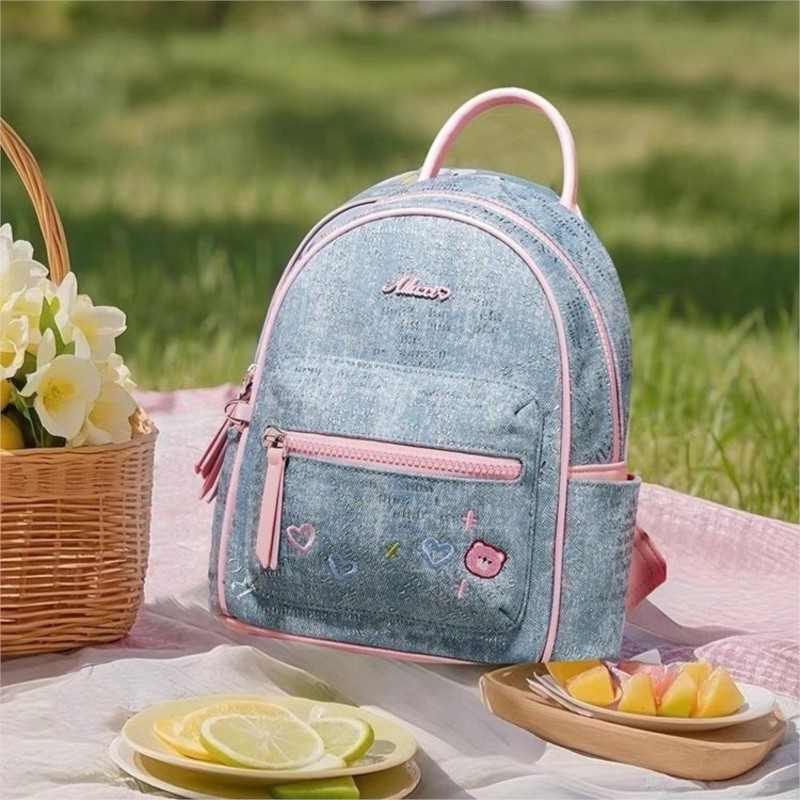 Blue Denim Embroidered Bear Ba - Mini Backpack Women 评论和价格