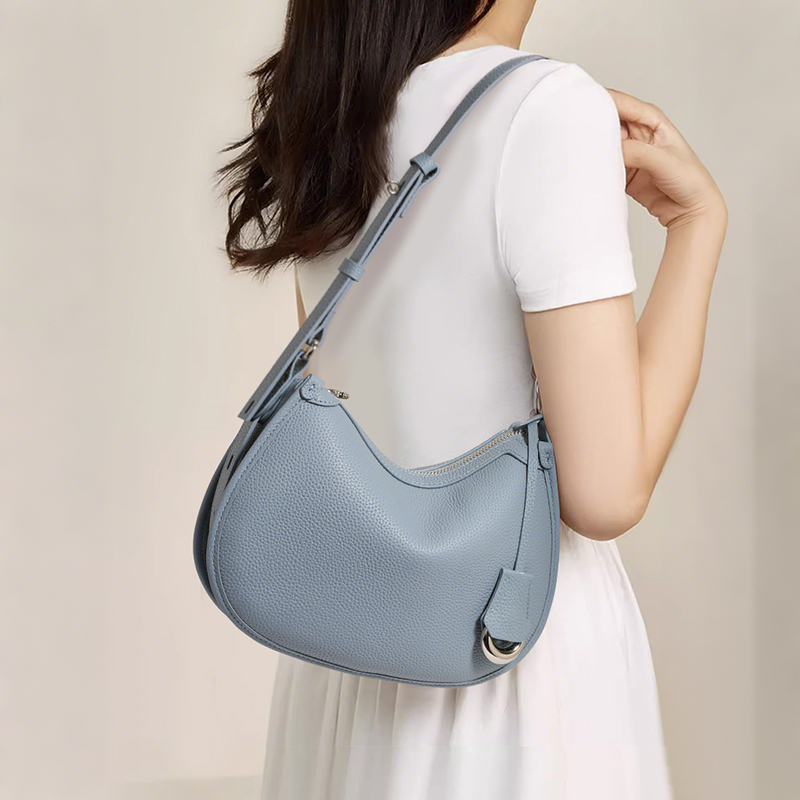 New High-End Leather Crescent  - Half Moon Crescent 评论和价格