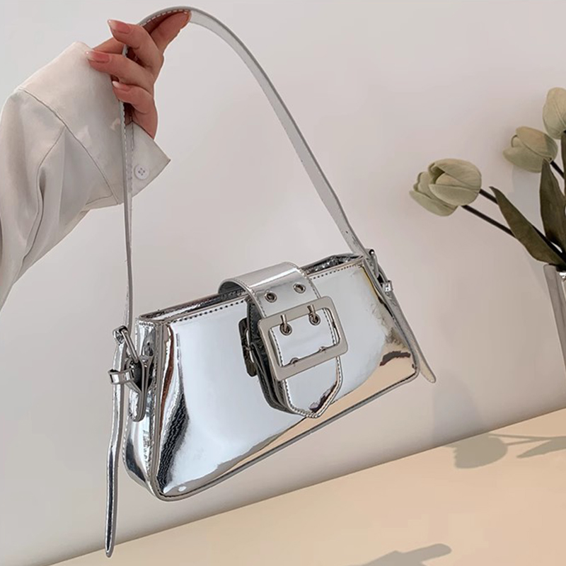 Silver Shoulder Bags for Women - Women Bags Chanel 评论和价格